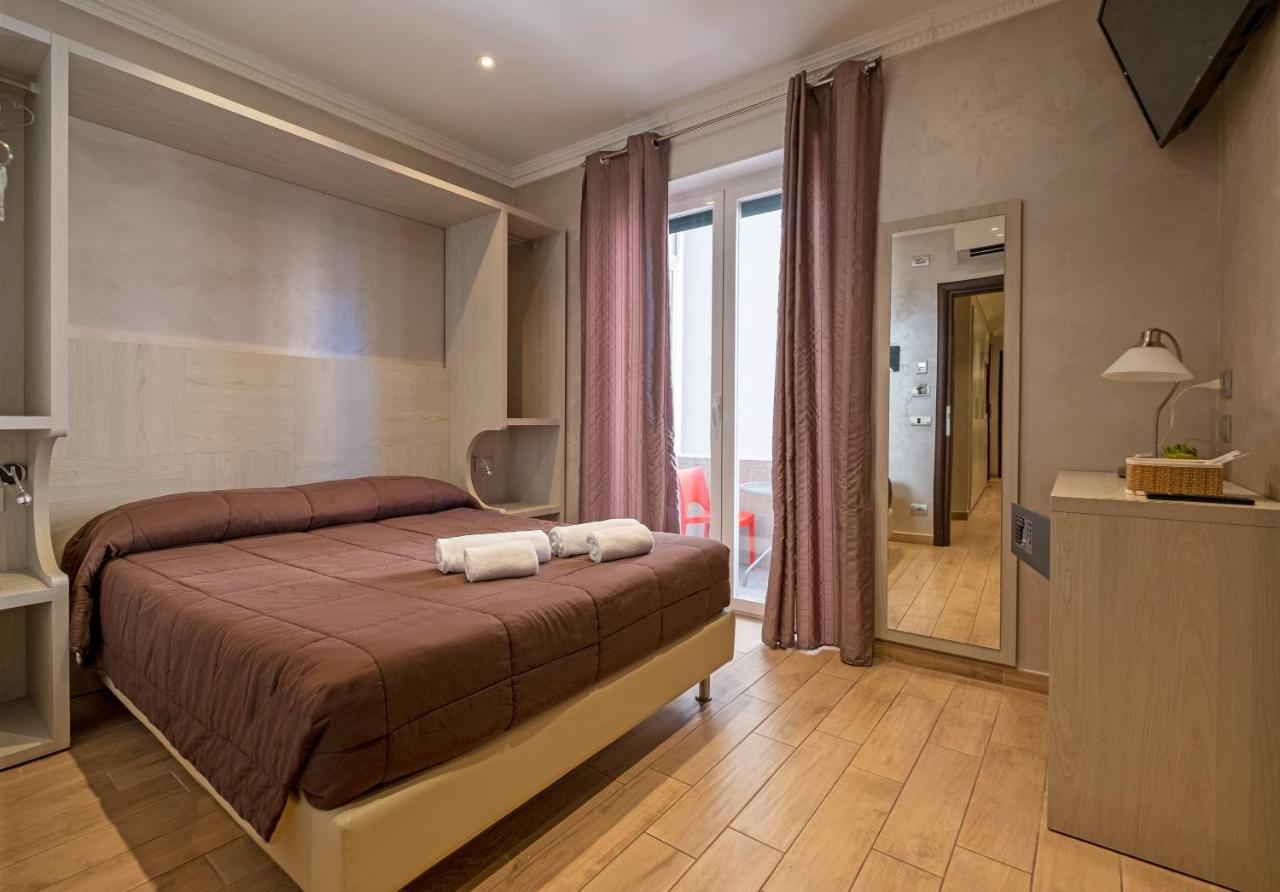 Double or Twin Room,1111432716:JPEG